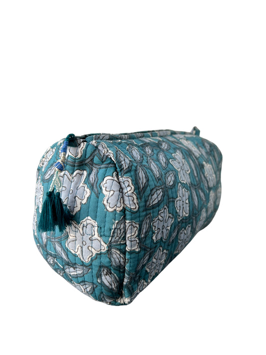 (M086) Make Up Bag Green Gray Flowers