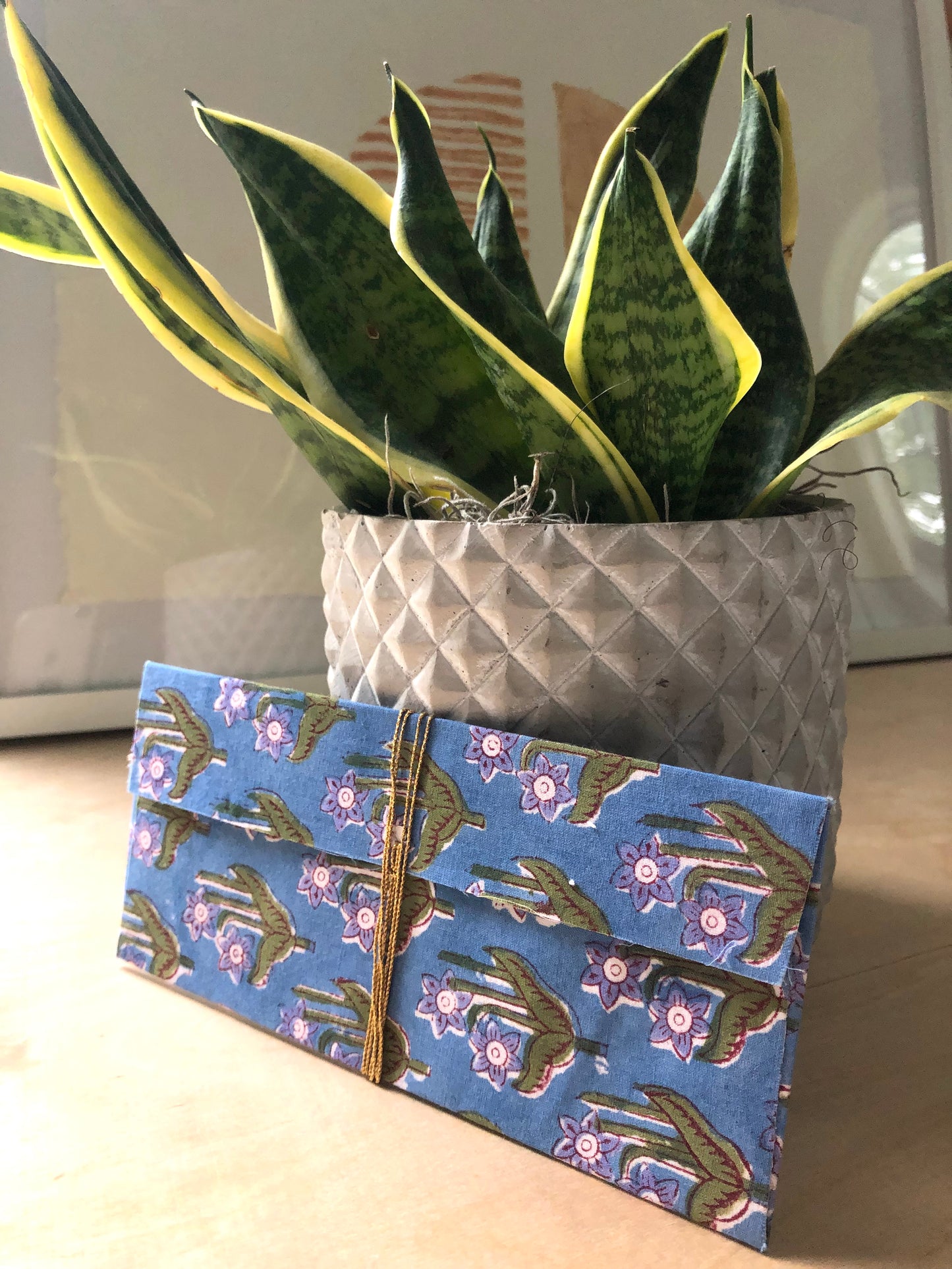 Envelope - Flower Motif