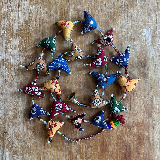 Prosperity Tota Bird Strings