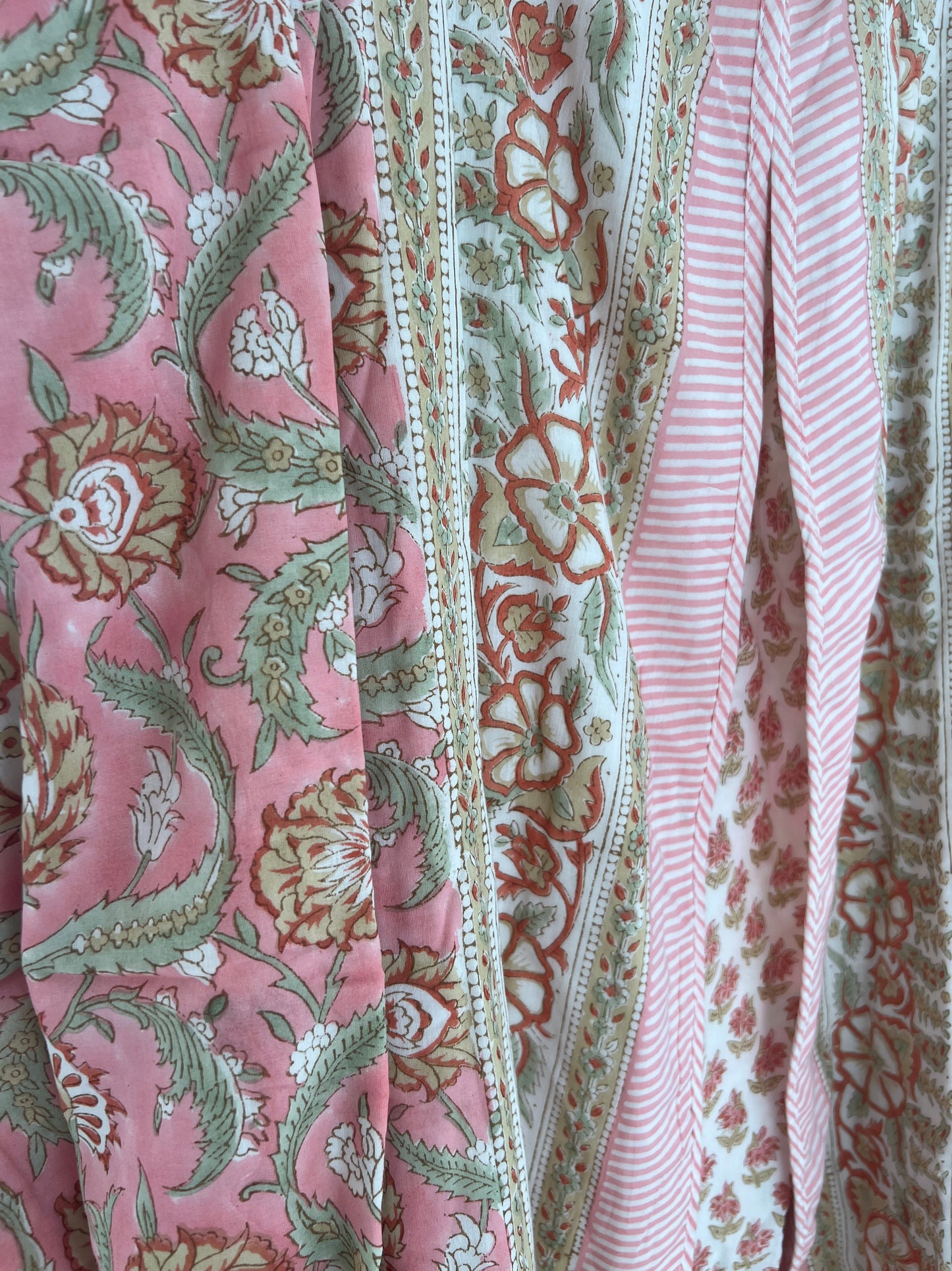 July Reversible Robe in Pink