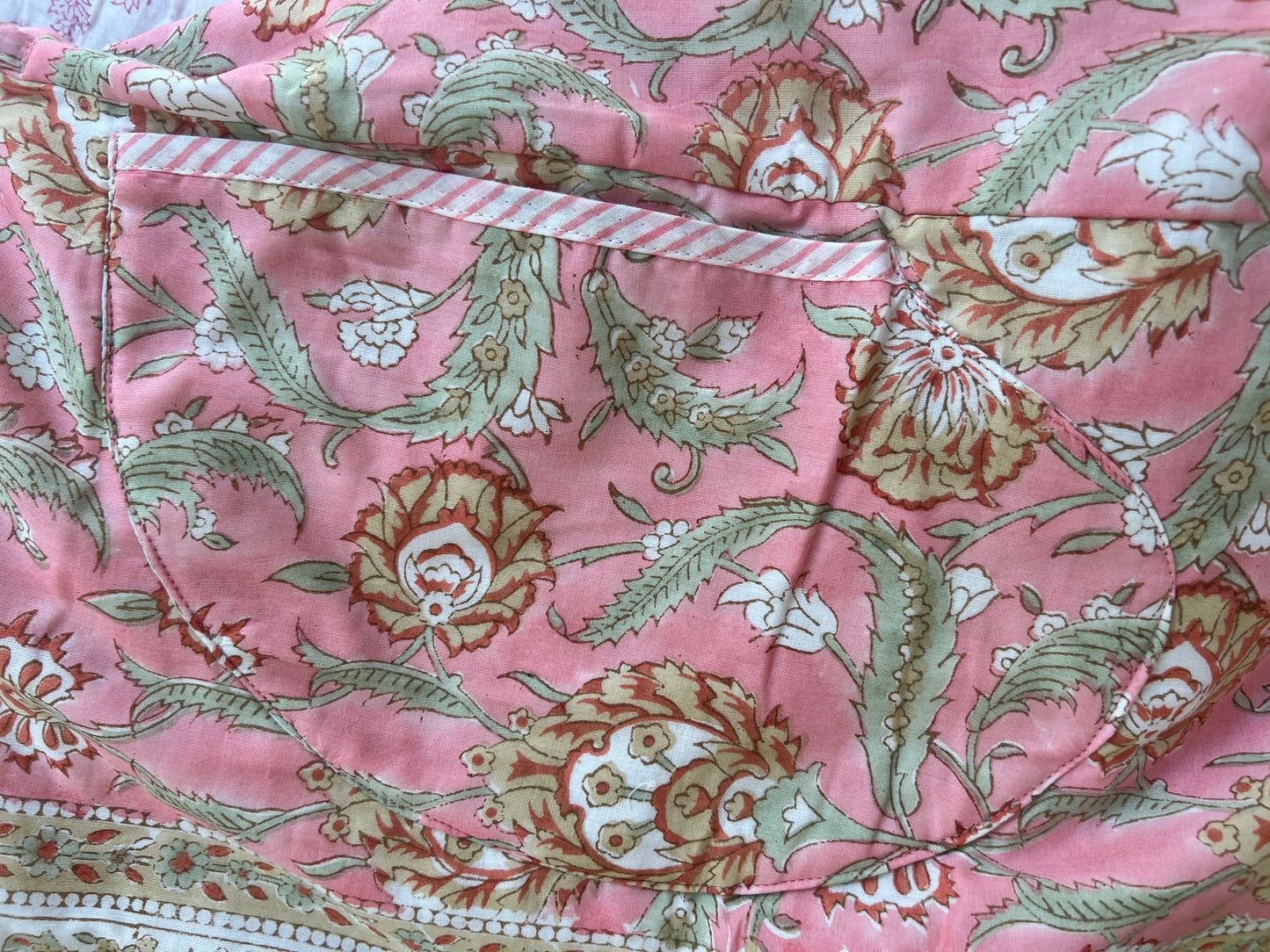 July Reversible Robe in Pink