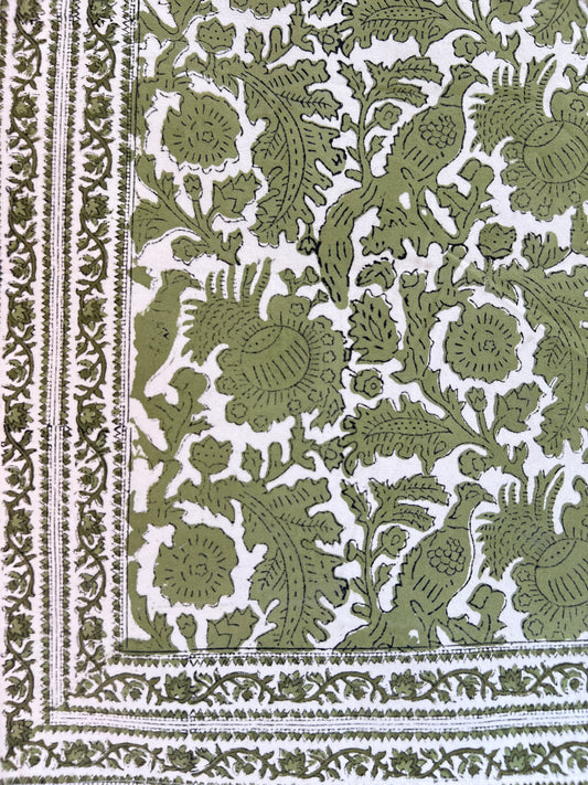 Mosswood Vine Green Table Runner (20" x 60")