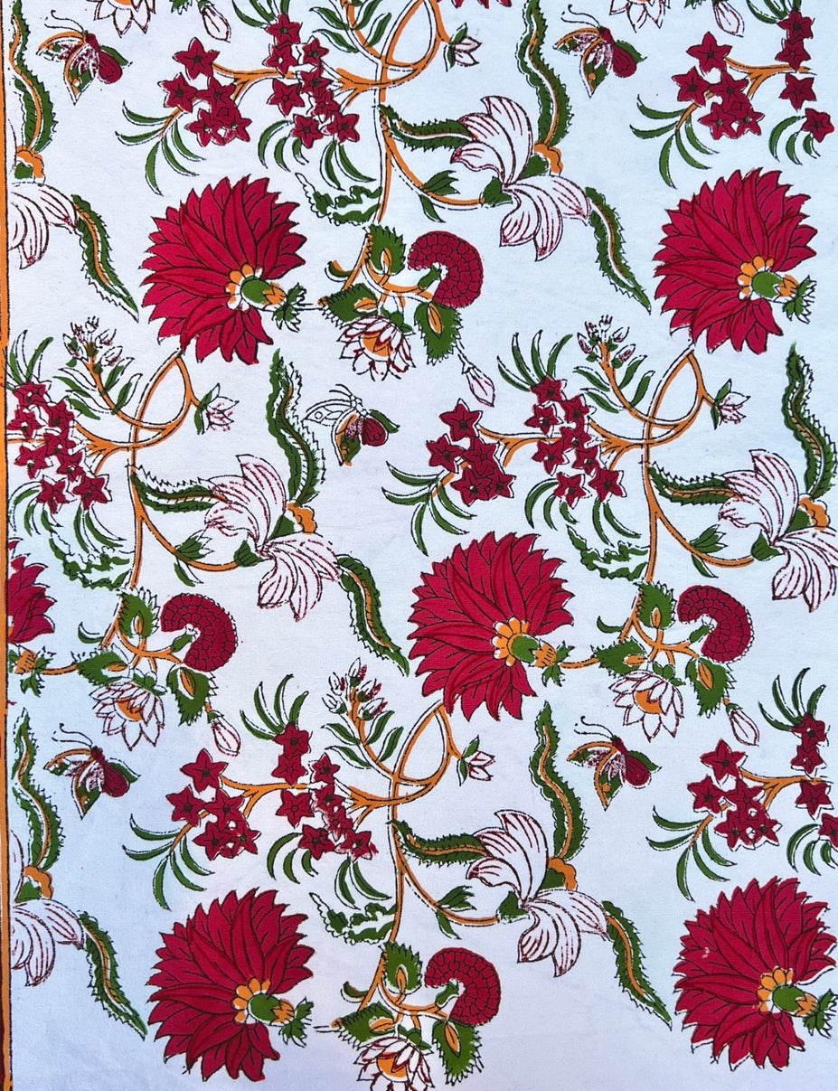 Lilly Red Table Linens (AL1033)